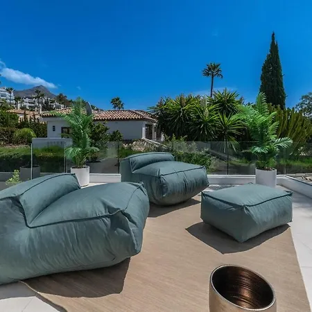 Lägenhet Enjoy A Private Oasis With A Pristine Pool