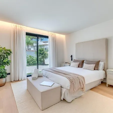 Enjoy A Private Oasis With A Pristine Pool Lägenhet Villefranche-sur-Mer