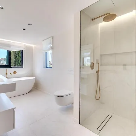 Enjoy A Private Oasis With A Pristine Pool Lägenhet Villefranche-sur-Mer