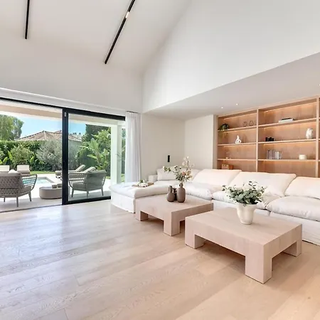 Enjoy A Private Oasis With A Pristine Pool Lägenhet Villefranche-sur-Mer